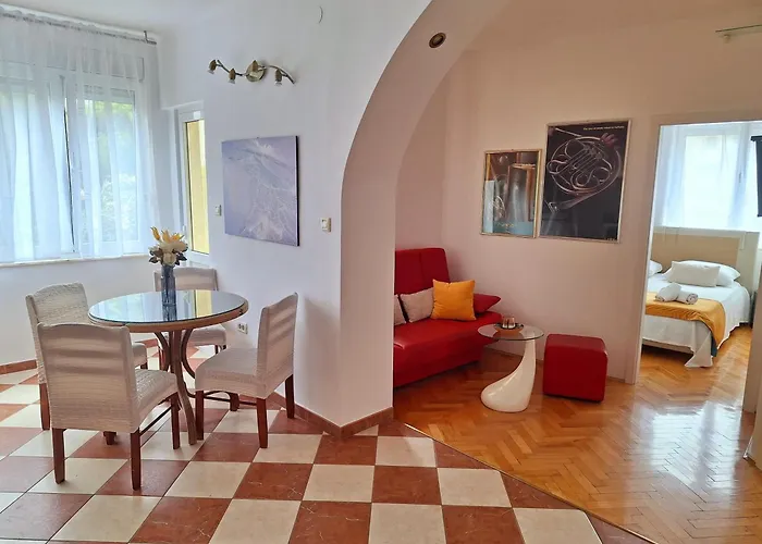 Sunny Center * Split